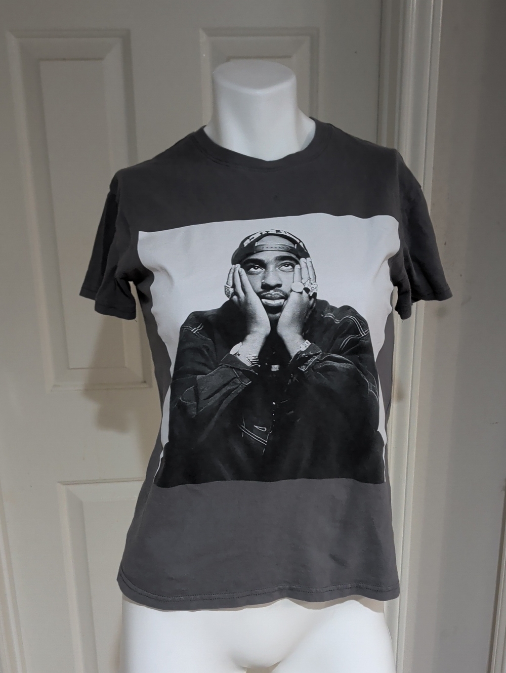 Retro Tupac Shakur Short-Sleeve Graphic Tee in Charcoal Gray Women's XS Vintage